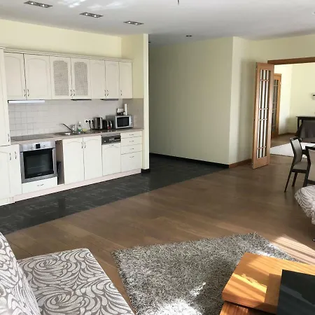 Bright And Cozy In A New Building *
